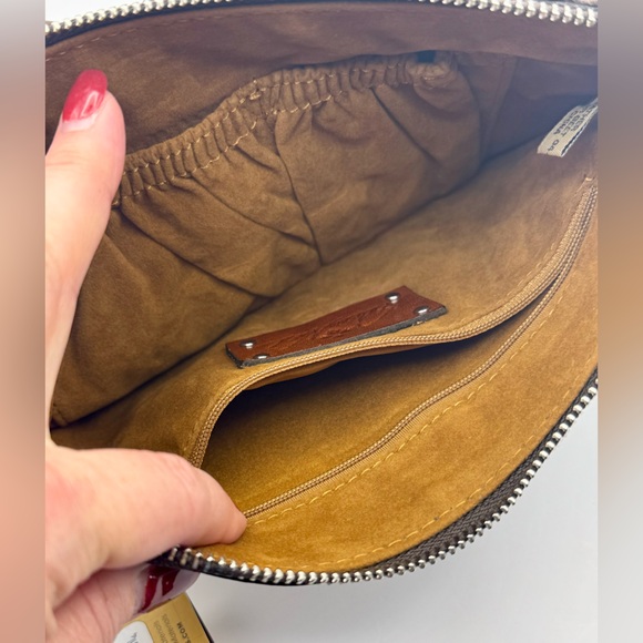 Patricia Nash Floral Petals Cassini Leather Wristlet plus Bonus Mini Floral Bag - Picture 11 of 16